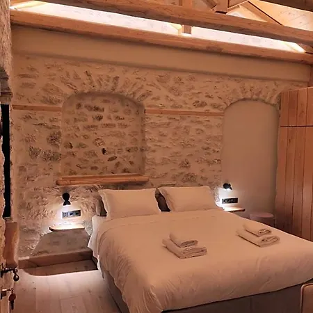 호텔 Casagli Luxury Karkaloú