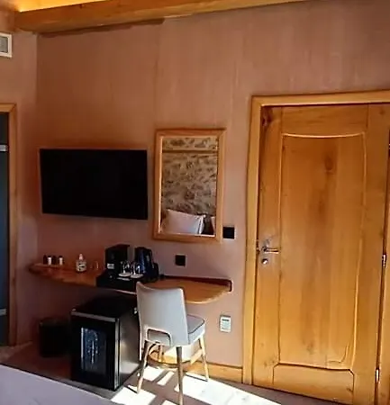 Casagli Luxury 호텔 Karkaloú